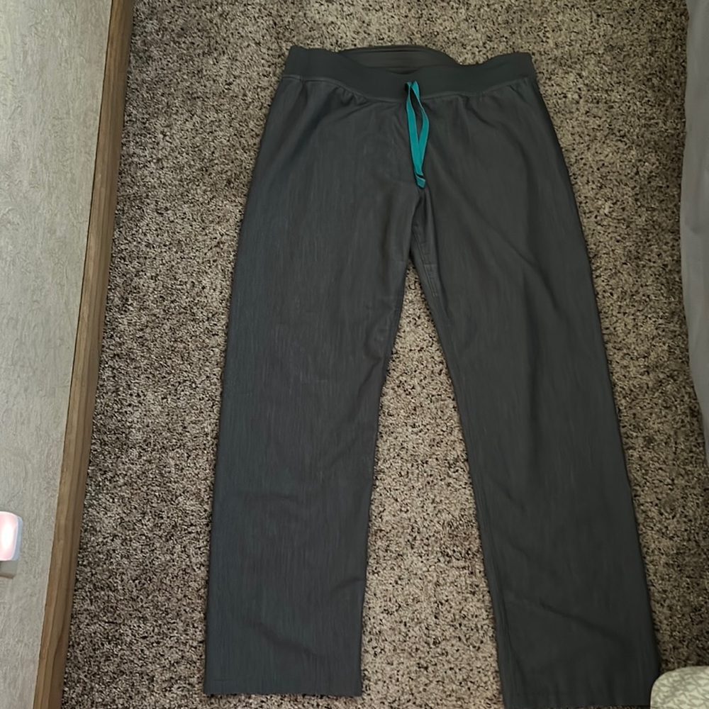 Livingston size large